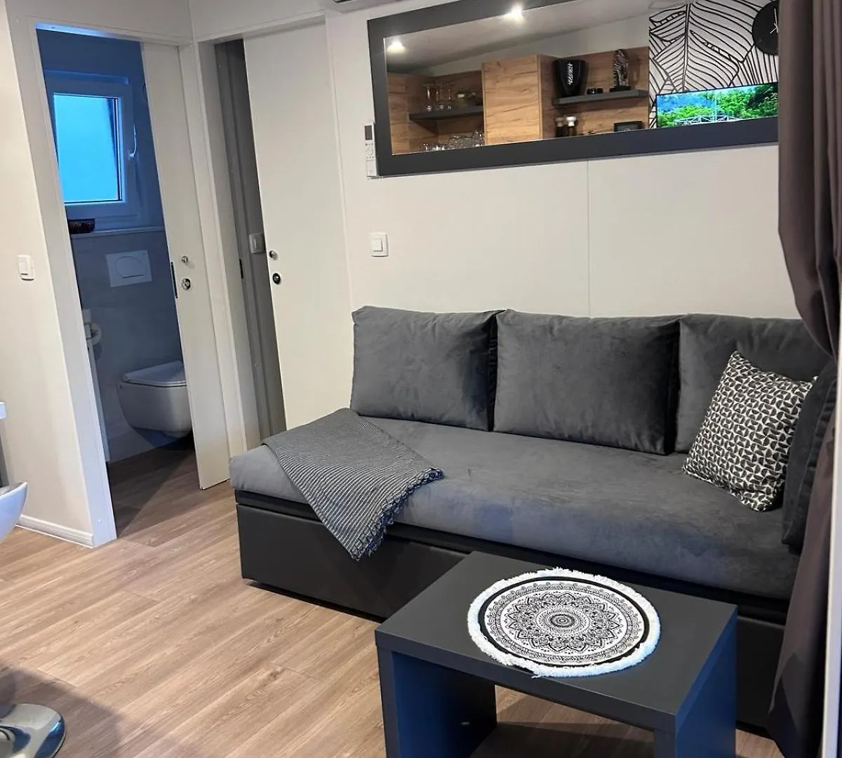 ביוגראד נה מורו Mobile Home Fjaka 0*, ביוגראד נה מורו